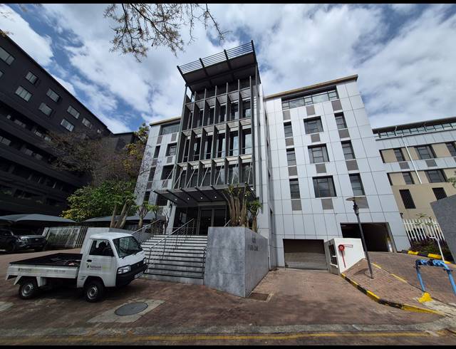 129M² OFFICE TO LET IN SANDTON CENTRAL